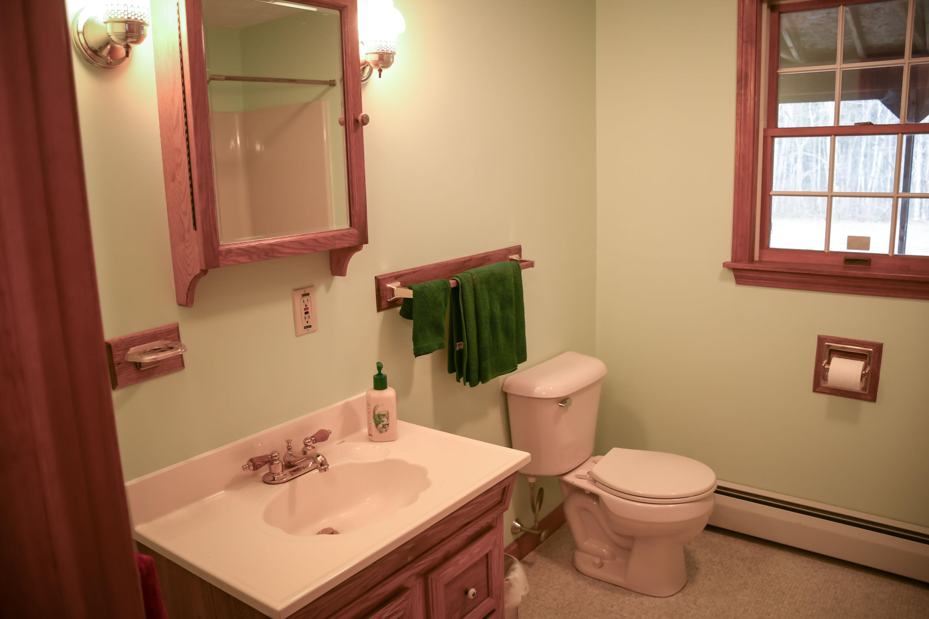 369 Country Club Road Sanford, ME 04073 - Photo 11 of 36 First Floor Bathroom