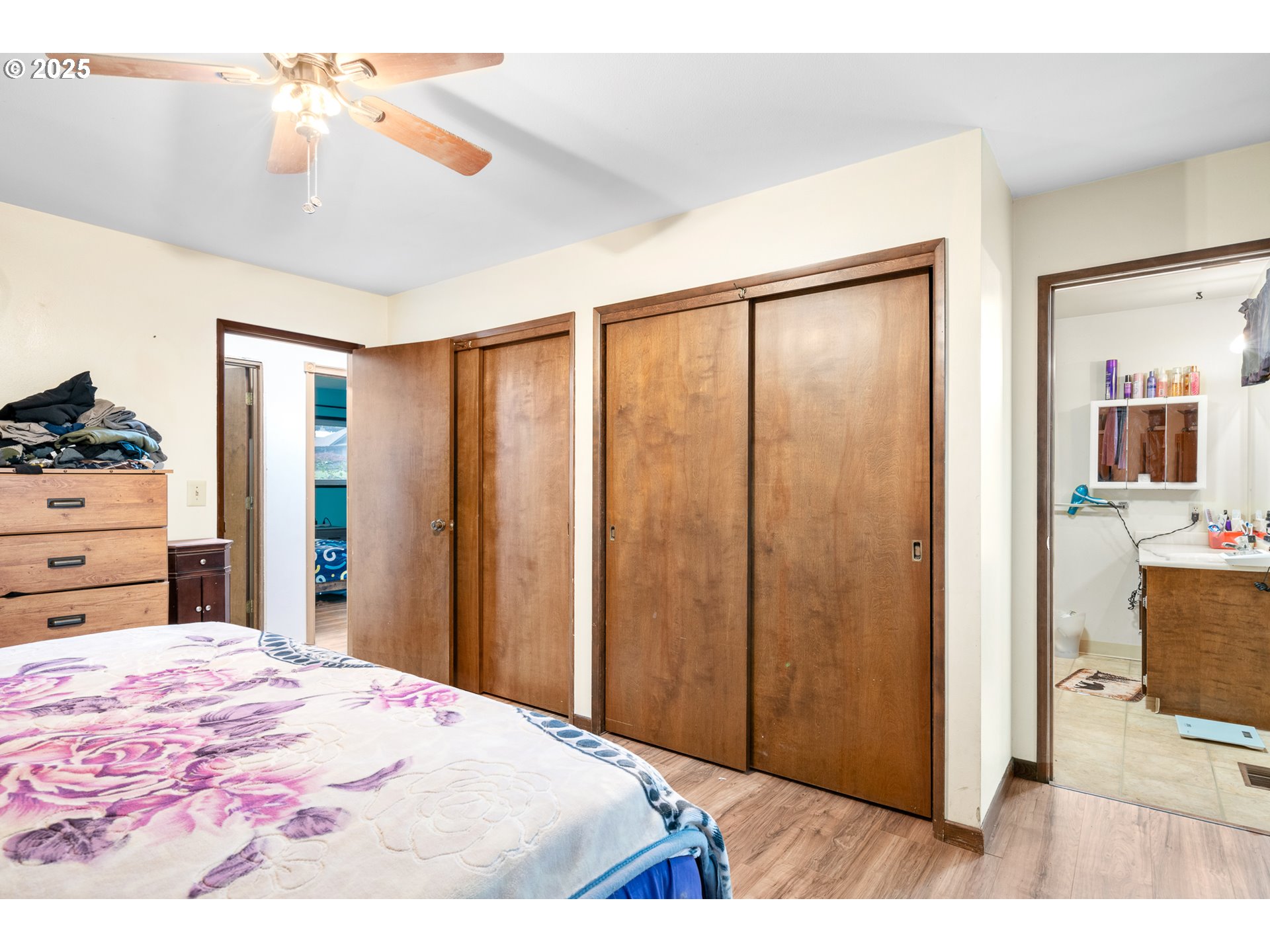 319 Monitor Road Silverton, OR 97381 - Photo 16 of 32 a bedroom with a bed and a dresser