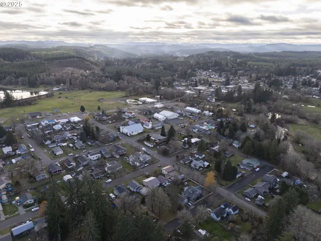 $418,900 | 144 East H Street, Vernonia, OR 97064