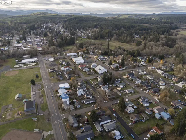 $418,900 | 144 East H Street, Vernonia, OR 97064