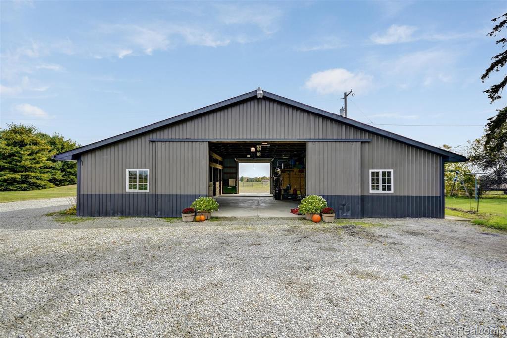 10572 Otter Road Carleton, MI 48117 - Photo 23 of 36 Gallery Image 23