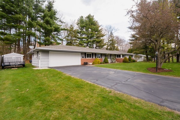 45 Barry Road Worcester, MA 01609 - Photo 2 of 28 Gallery Image 2