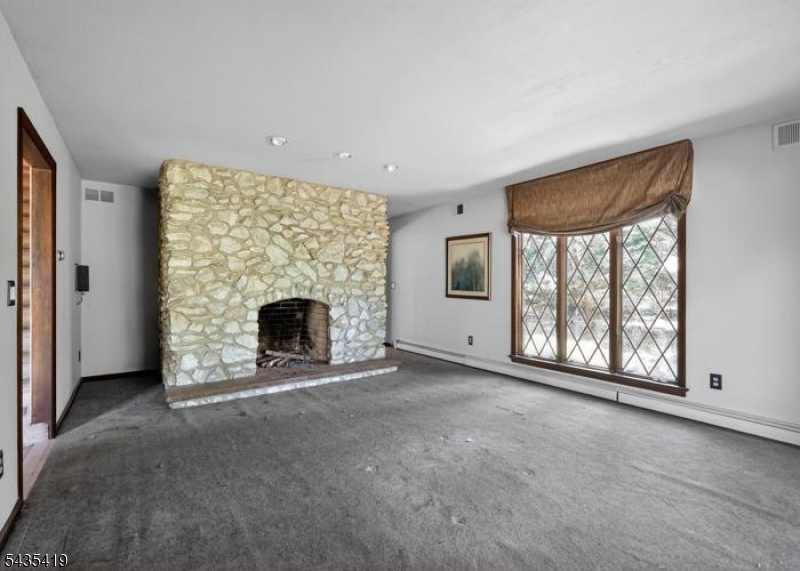 1410 Raritan Road Scotch Plains, NJ 07076 - Photo 4 of 20