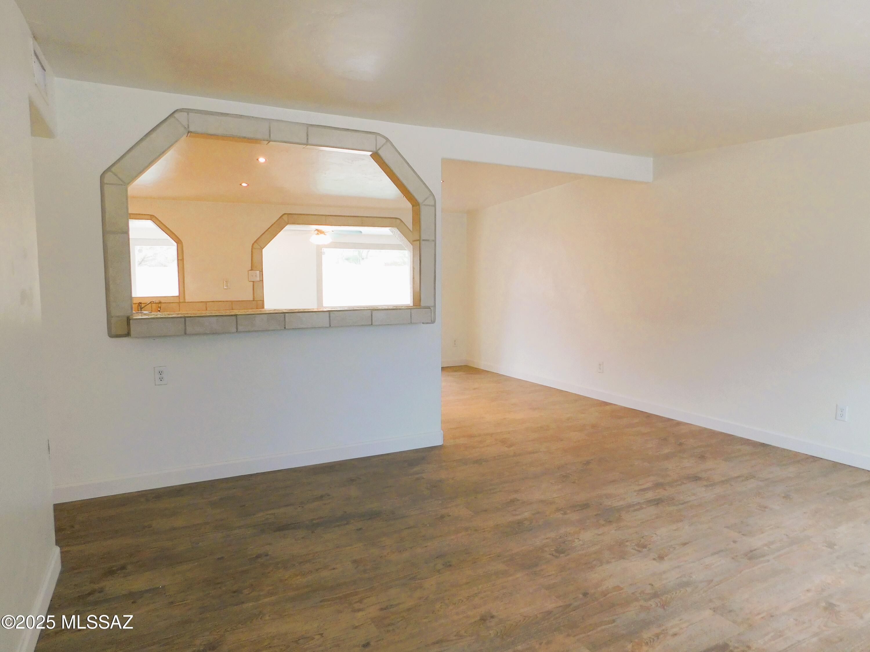 7870 North Thornydale Road Tucson, AZ 85741 - Photo 3 of 31