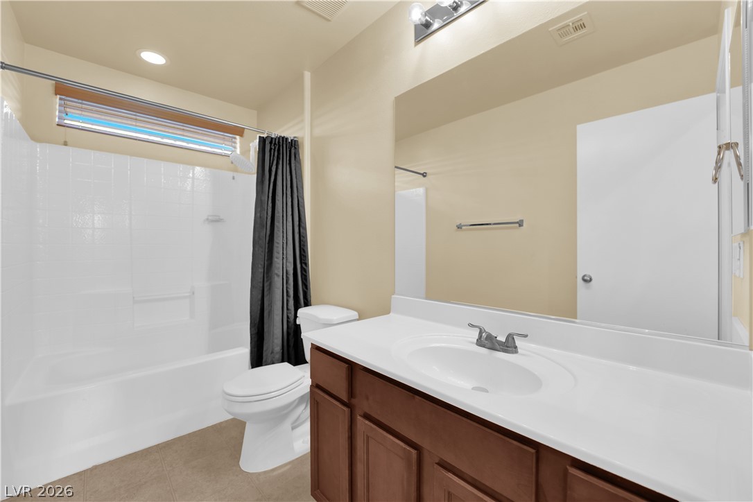 7475 Dobroyd Drive Las Vegas, NV 89179 - Photo 12 of 33