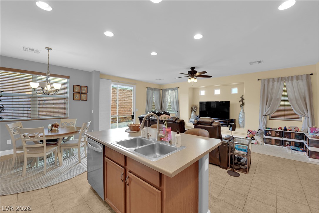 7475 Dobroyd Drive Las Vegas, NV 89179 - Photo 5 of 33