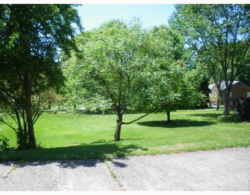 601 Soose Road Pittsburgh, PA 15209 - Photo 13 of 14 Yard/Garden.