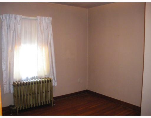601 Soose Road Pittsburgh, PA 15209 - Photo 7 of 14 Master Bedroom.