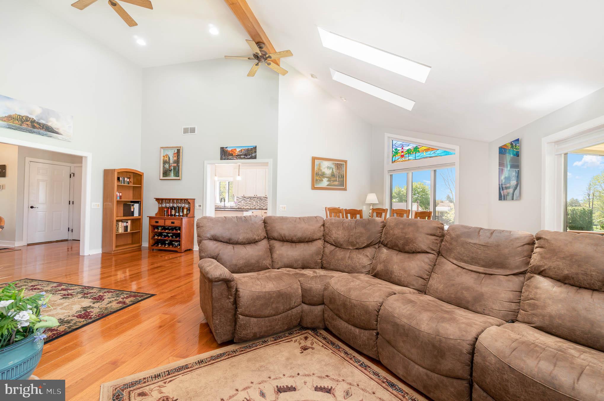 214 Crestview Drive Lititz, PA 17543 - Photo 11 of 41