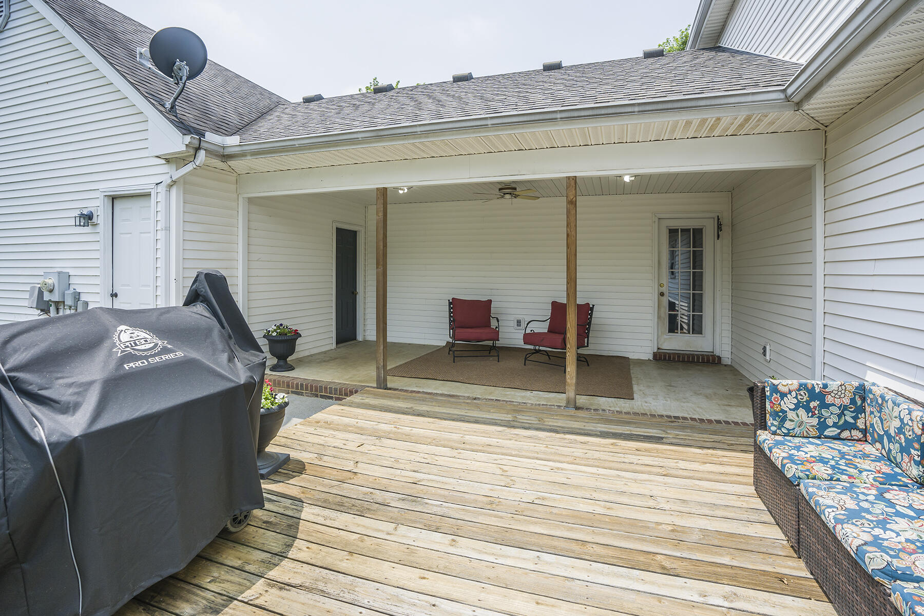 113 South Hill Road Versailles, KY 40383 - Photo 31 of 39 113shill36
