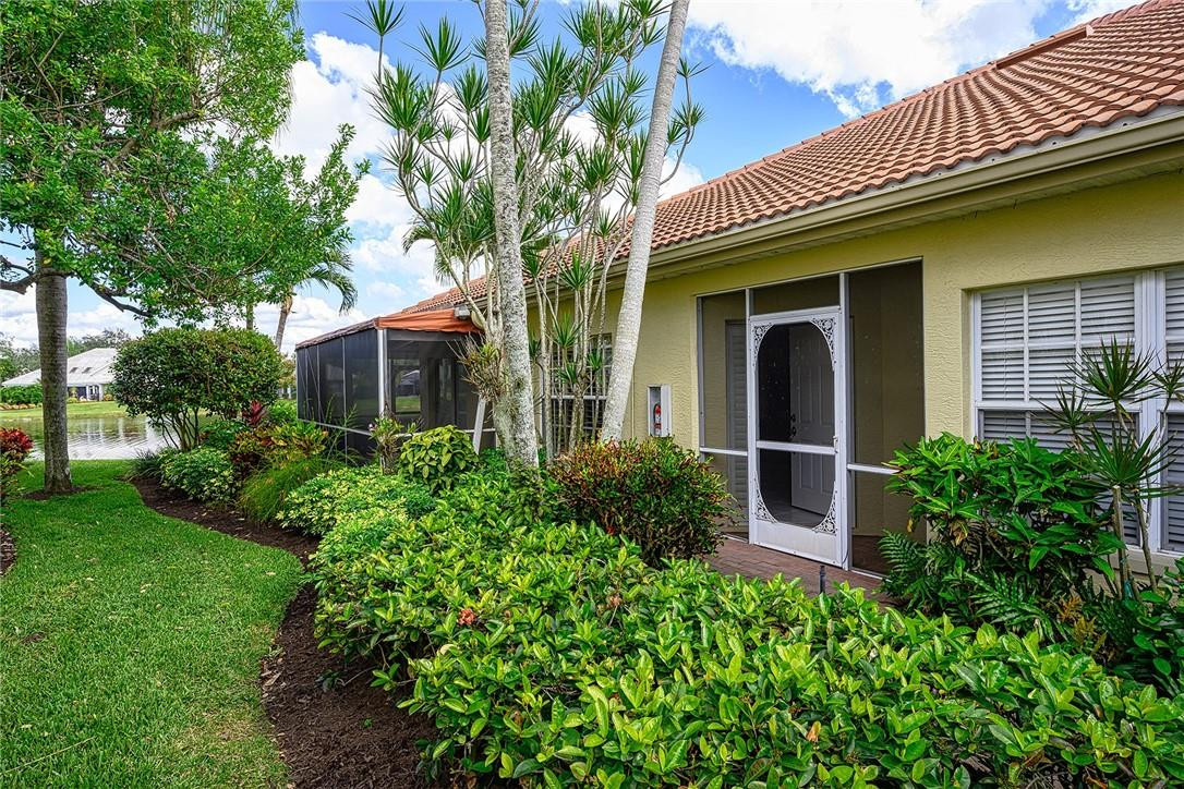 248 East Napa Ridge, Unit 18 Naples, FL 34119 - Photo 7 of 27 Photo 7