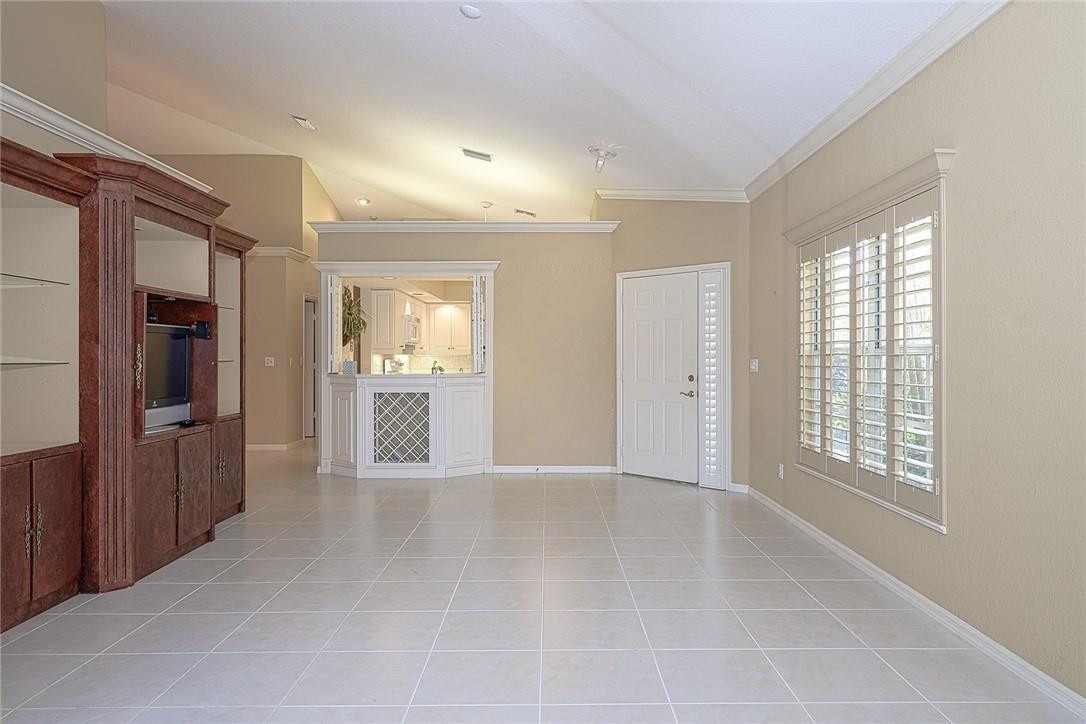 248 East Napa Ridge, Unit 18 Naples, FL 34119 - Photo 10 of 27 Photo 10