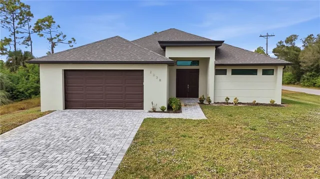 $2,200 | 2338 Northwest 33rd Place, Cape Coral, FL 33993