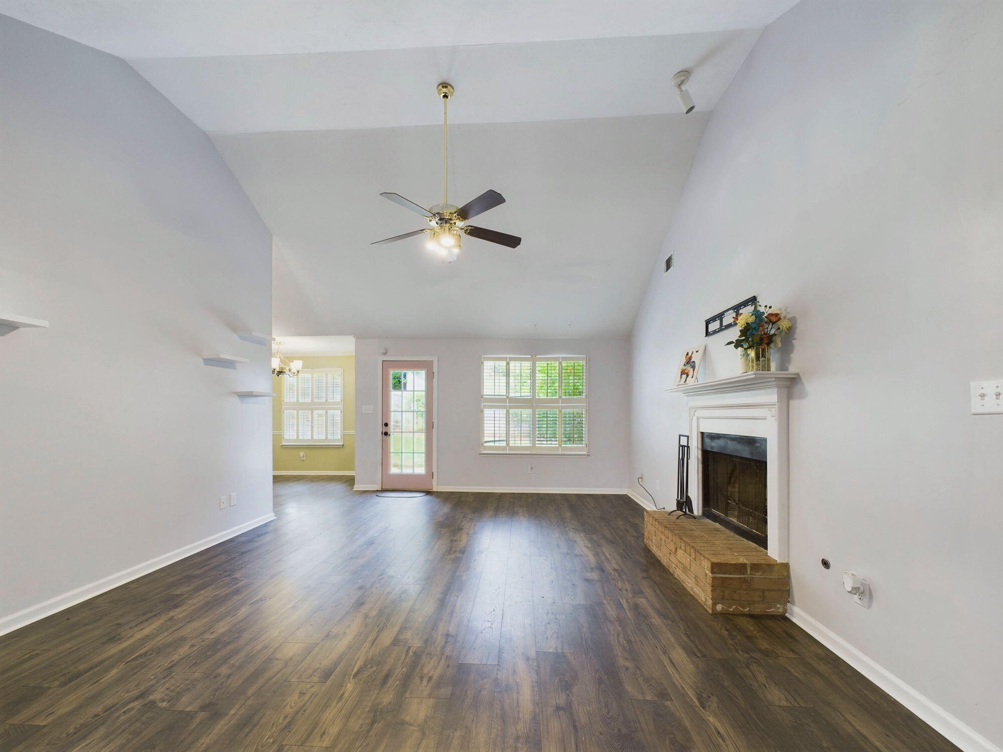 409 Madison Street Grovetown, GA 30813 - Photo 16 of 35 Living Room
