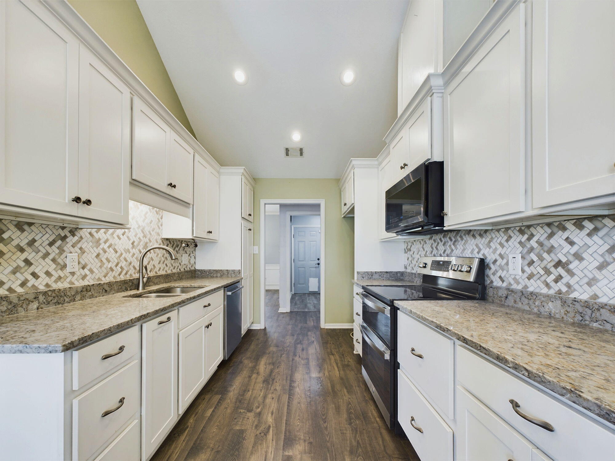 409 Madison Street Grovetown, GA 30813 - Photo 3 of 35 Kitchen