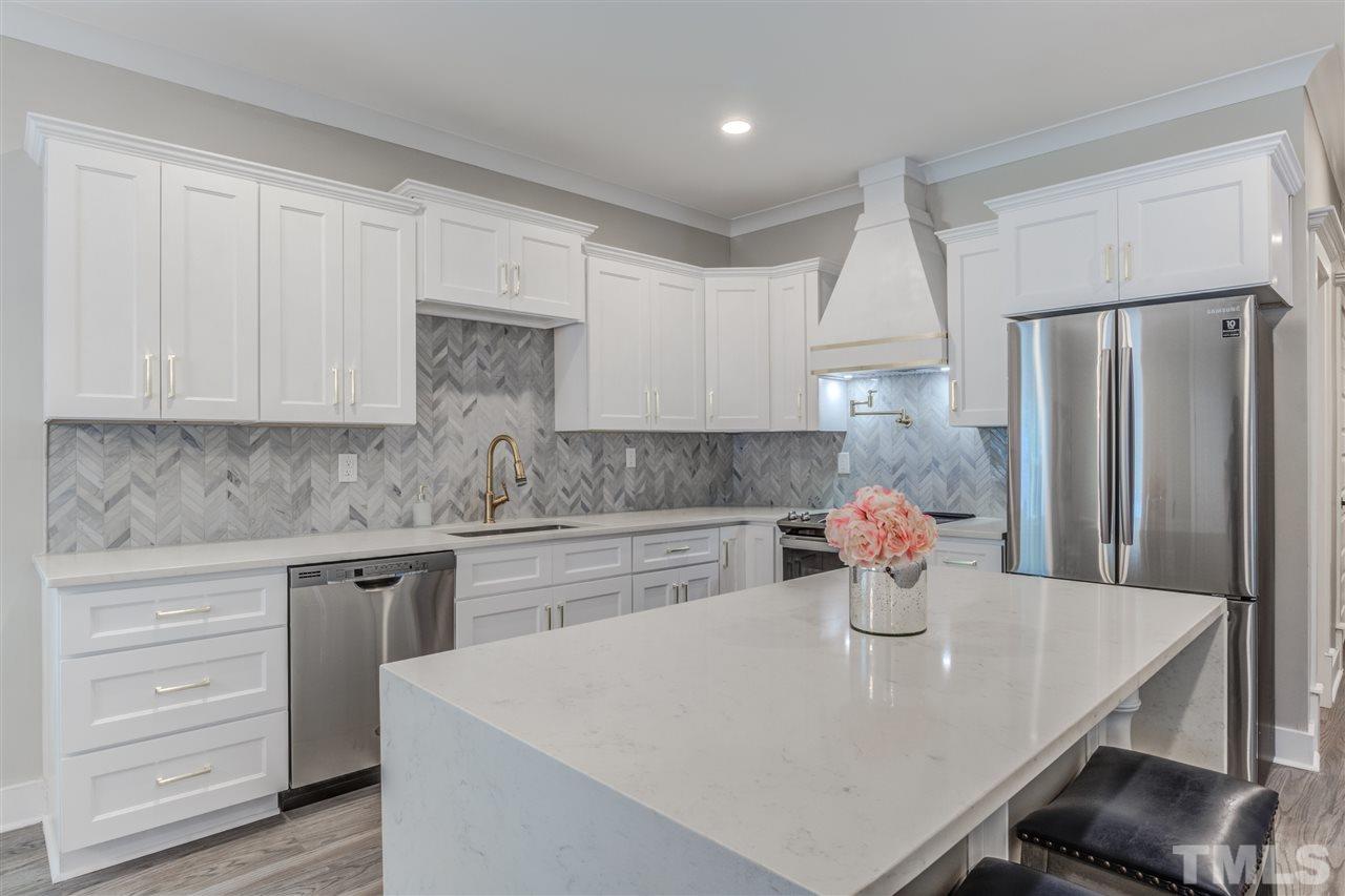 2900 Woods Place Raleigh, NC 27607 - Photo 7 of 30