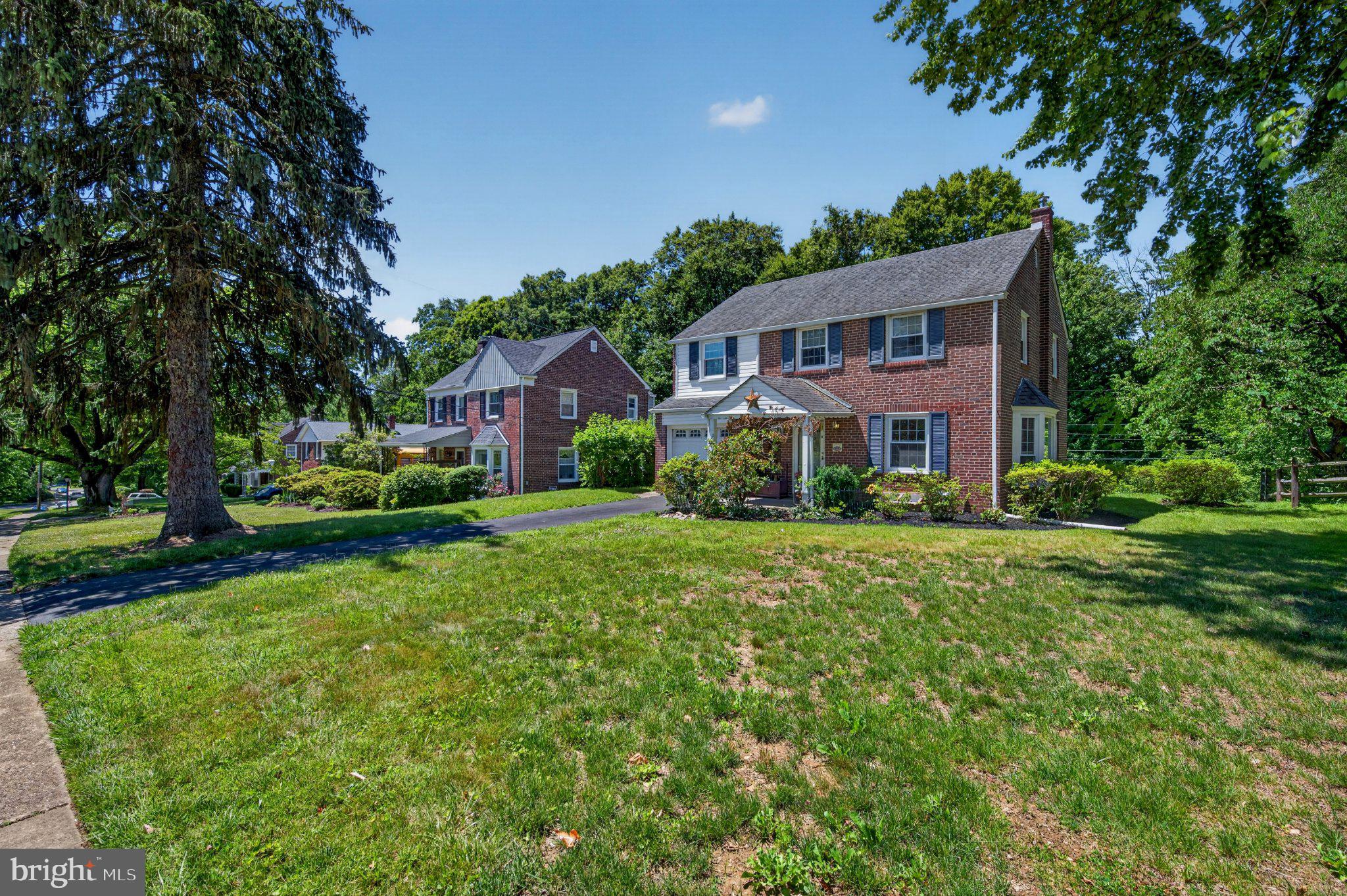 128 Boncouer Road Cheltenham, PA 19012 - Photo 4 of 31 Charming homes in a lush neighborhood.