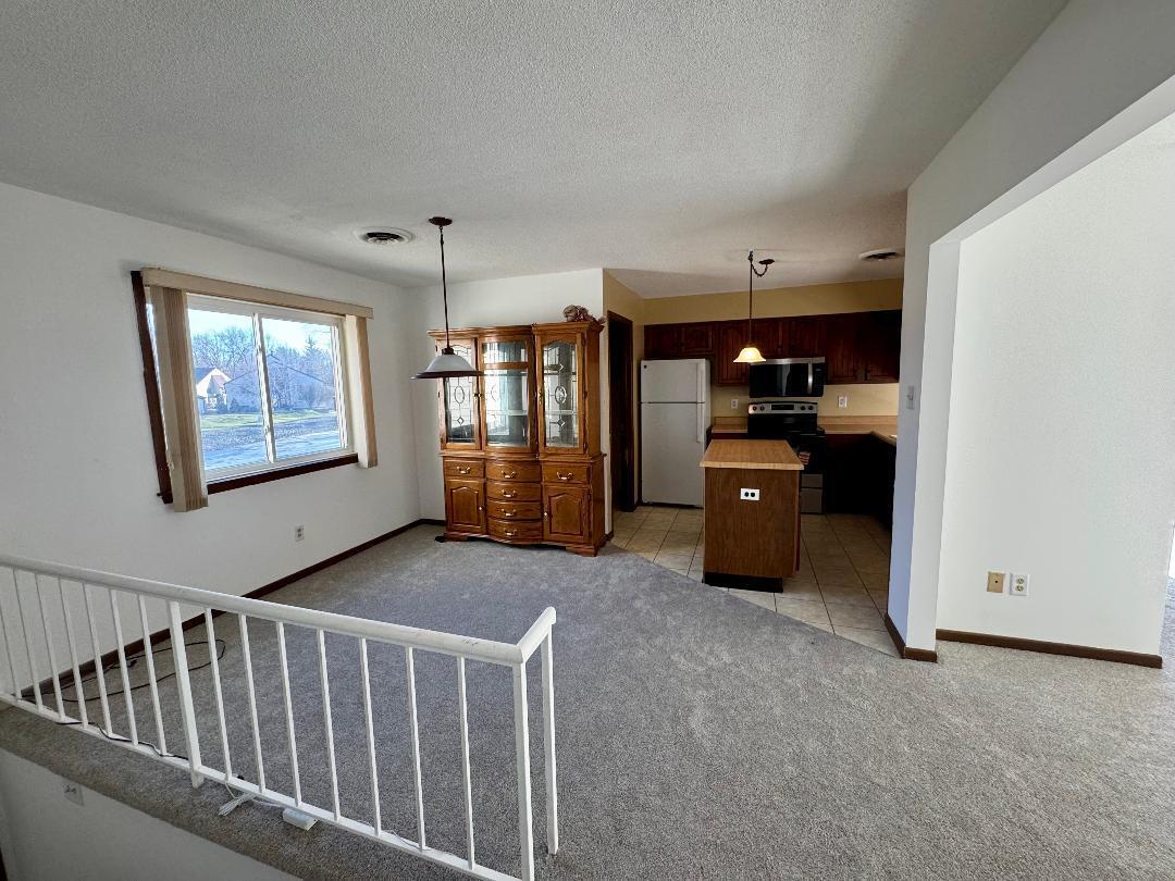 1184 Millpond Road North Valparaiso, IN 46385 - Photo 5 of 26 1080x810