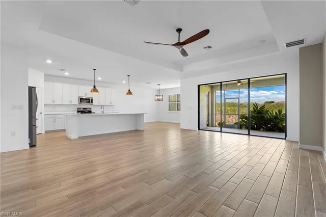 $3,600 | 1779 Hagen Court, Naples, FL 34120