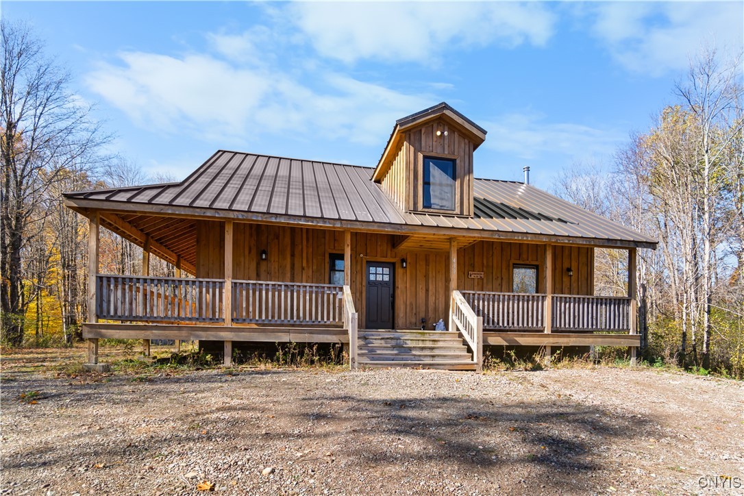 439 Towsley Road Pulaski, NY 13142 - Photo 3 of 42 Let's go inside!