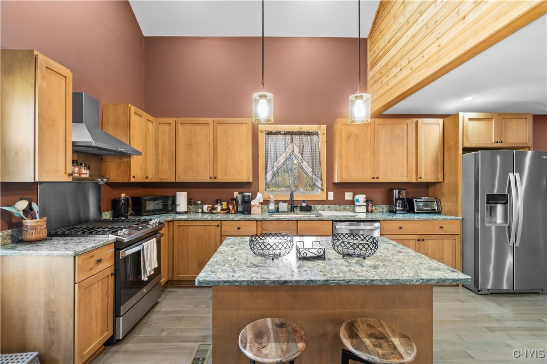 439 Towsley Road Pulaski, NY 13142 - Photo 6 of 42 Lots of cabinet and counter space