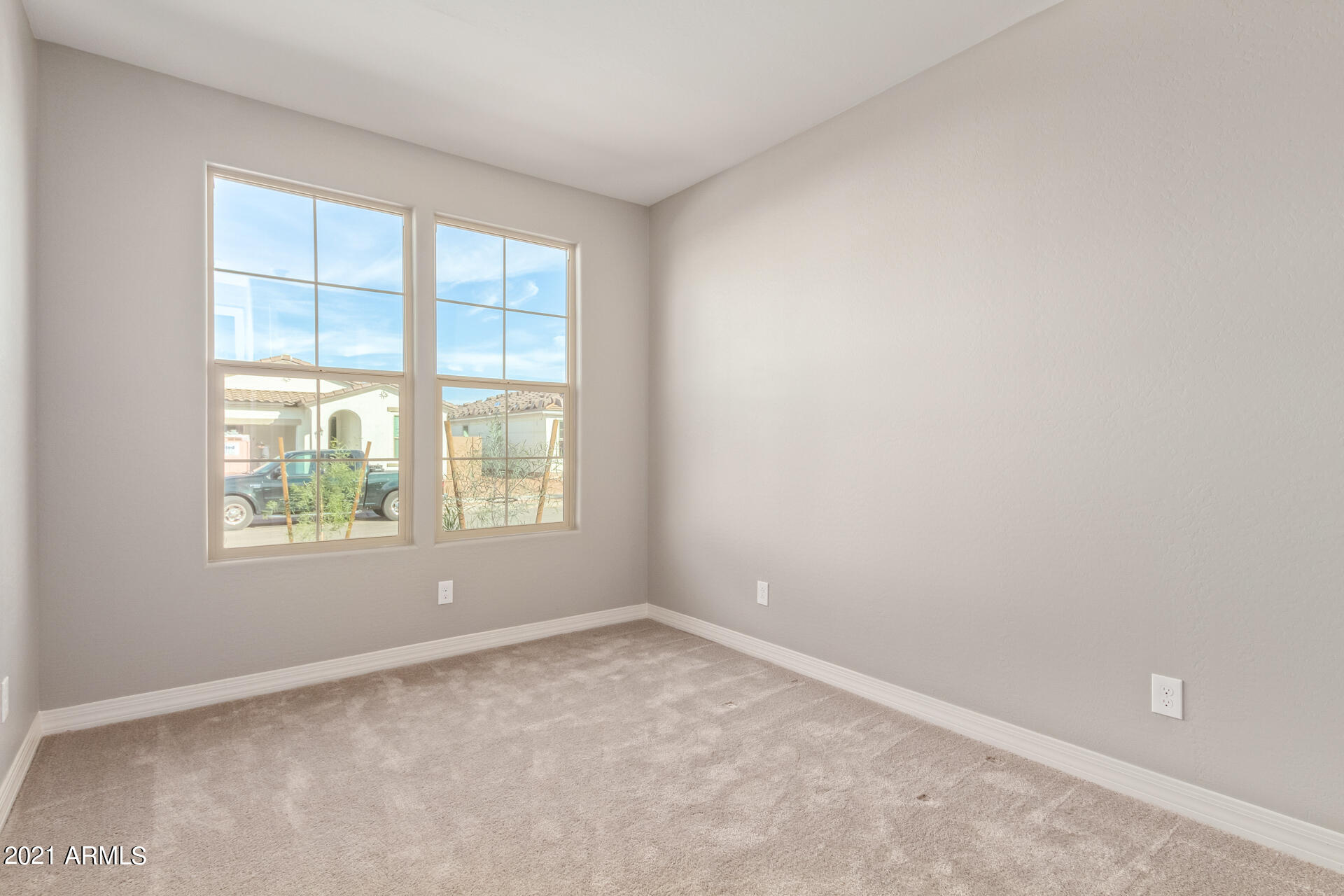 17859 West Bajada Road Surprise, AZ 85387 - Photo 25 of 34 Front door bedroom