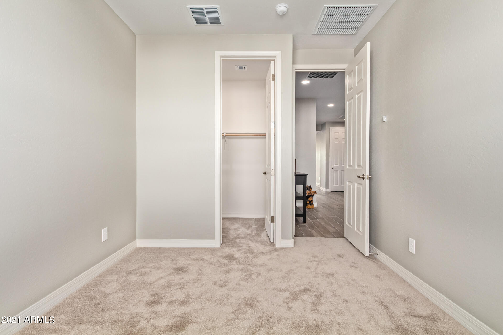 17859 West Bajada Road Surprise, AZ 85387 - Photo 26 of 34 Split floor place