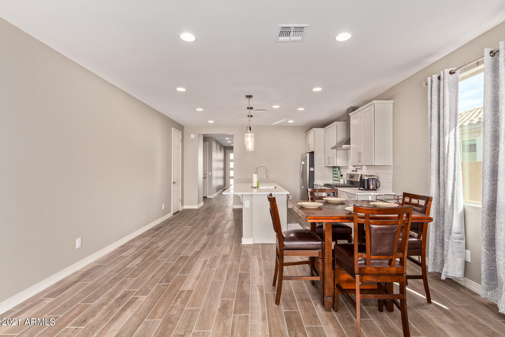 17859 West Bajada Road Surprise, AZ 85387 - Photo 8 of 34 High ceilings
