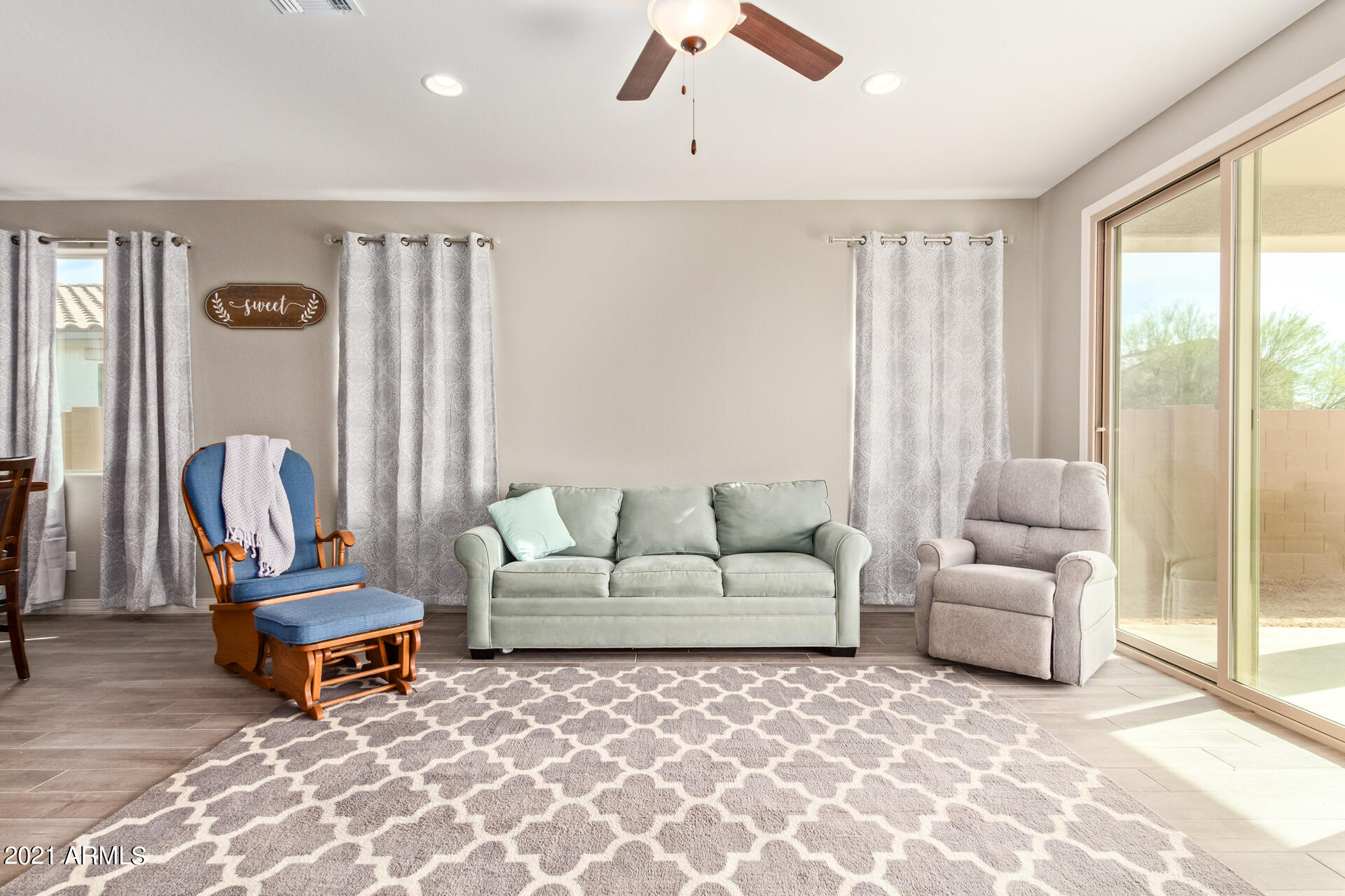 17859 West Bajada Road Surprise, AZ 85387 - Photo 10 of 34 Large living space