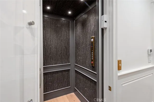 $9,999,500 | 16630 Oldham Place, Encino, CA 91436