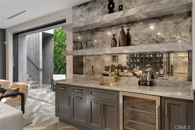 $9,999,500 | 16630 Oldham Place, Encino, CA 91436