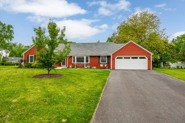 $545,000 | 27W359 Aspen Court, Winfield, IL 60190