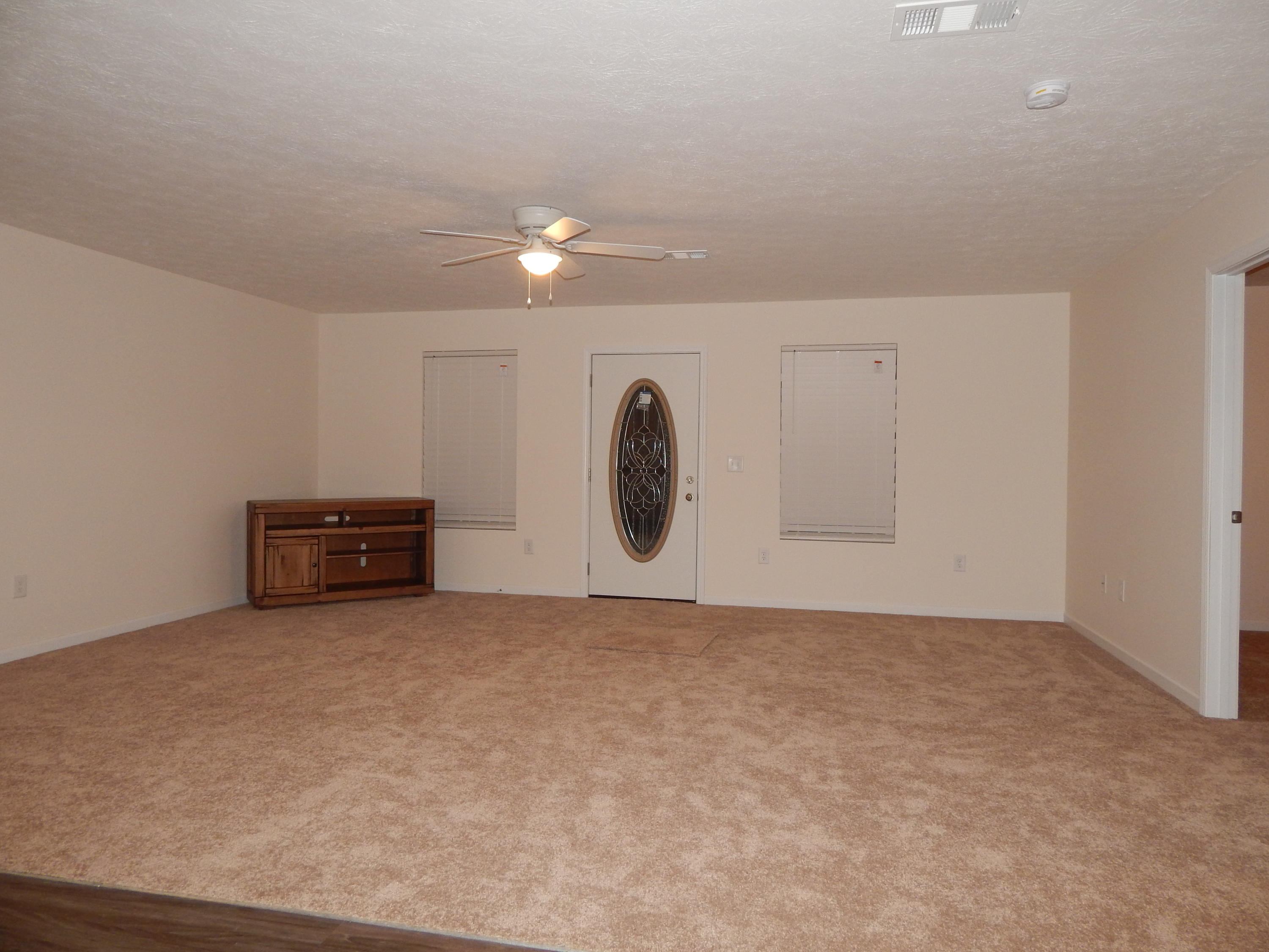 2608 Kodak Way Kodak, TN 37764 - Photo 3 of 11 DSCN2867