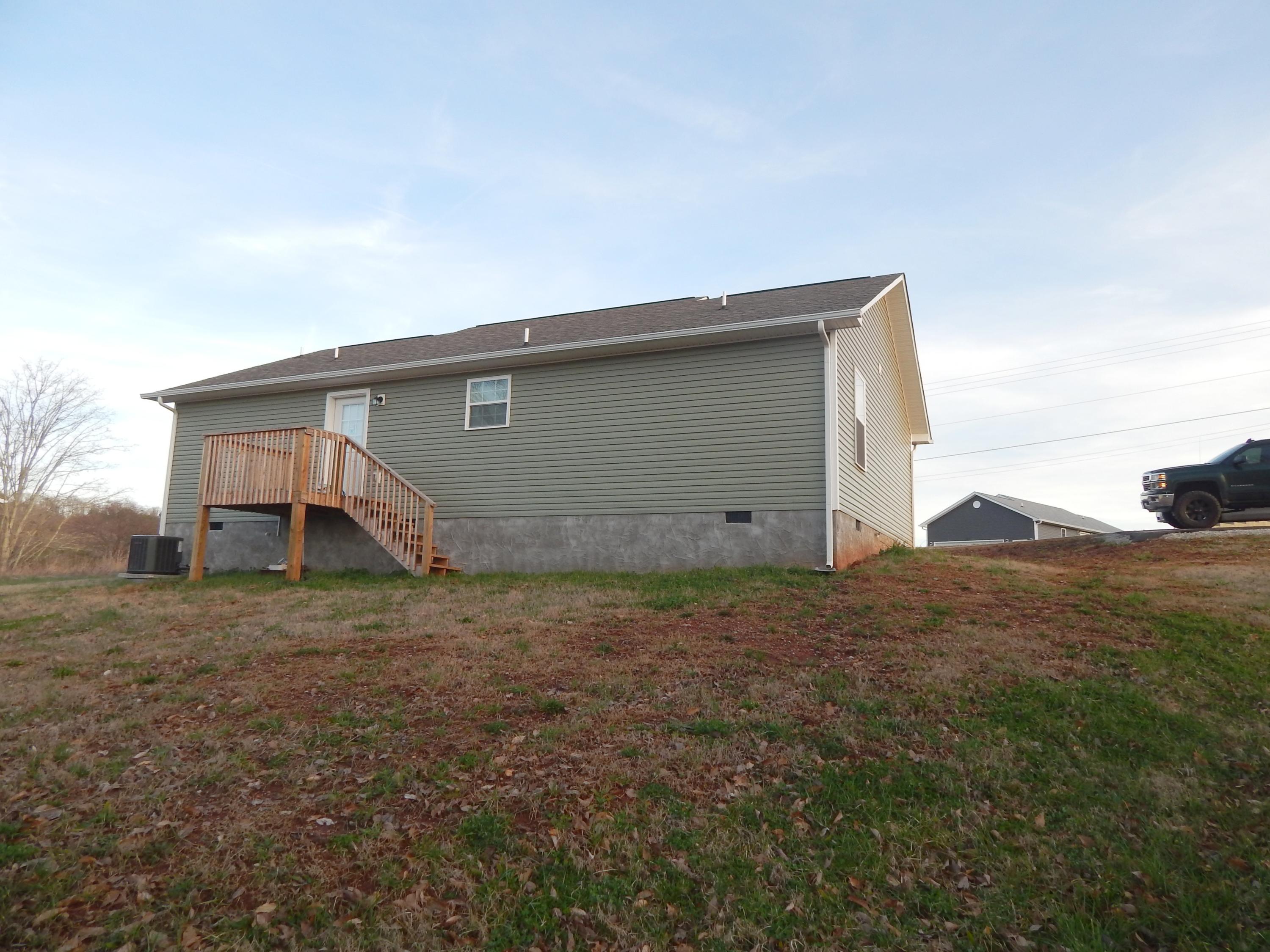 2608 Kodak Way Kodak, TN 37764 - Photo 4 of 11 DSCN2866