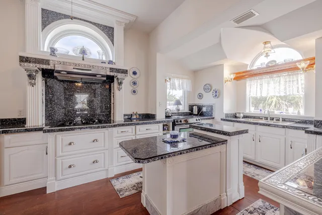 $700,000 | 21902 Sunnyside Lane, Panama City Beach, FL 32413