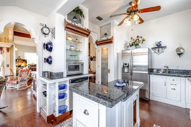 $700,000 | 21902 Sunnyside Lane, Panama City Beach, FL 32413