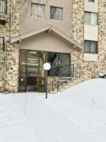 $184,900 | 12000 West Bluemound Road, Unit 111, Wauwatosa, WI 53226