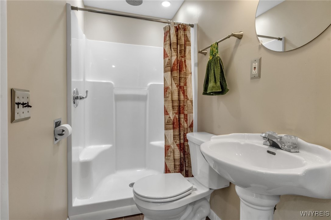 3212 Hickox Road Hamburg, NY 14075 - Photo 18 of 41