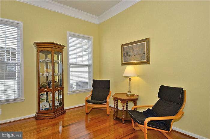 41984 Ural Drive Stone Ridge, VA 20105 - Photo 12 of 28 Living Room
