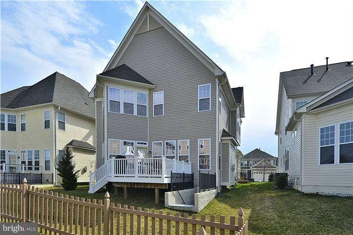 41984 Ural Drive Stone Ridge, VA 20105 - Photo 3 of 28 Exterior (Rear)