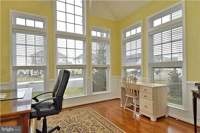 41984 Ural Drive Stone Ridge, VA 20105 - Photo 5 of 28 Library/Office