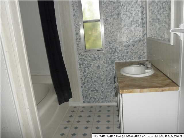 16361 Stewart Road Prairieville, LA 70769 - Photo 7 of 8 Gallery Image 7