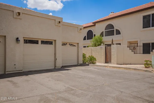 $359,900 | 8817 South 51st Street, Unit 1, Phoenix, AZ 85044