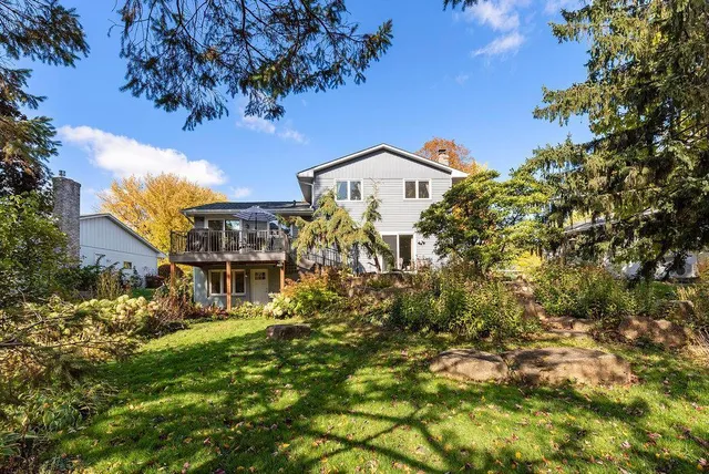 $430,900 | 6233 Birchwood Road, Woodbury, MN 55125