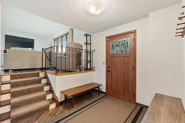 $430,900 | 6233 Birchwood Road, Woodbury, MN 55125