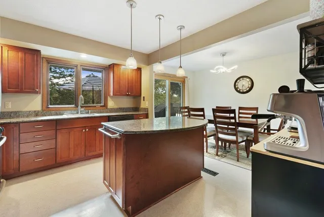 $430,900 | 6233 Birchwood Road, Woodbury, MN 55125