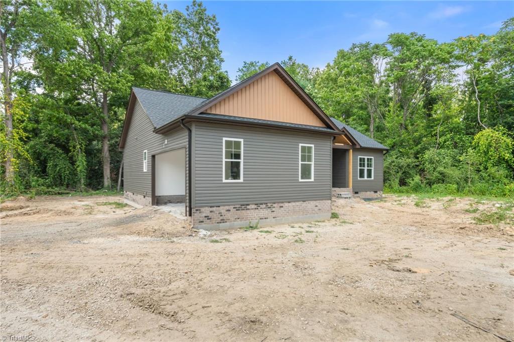 117 Myer Road Reidsville, NC 27320 - Photo 2 of 39