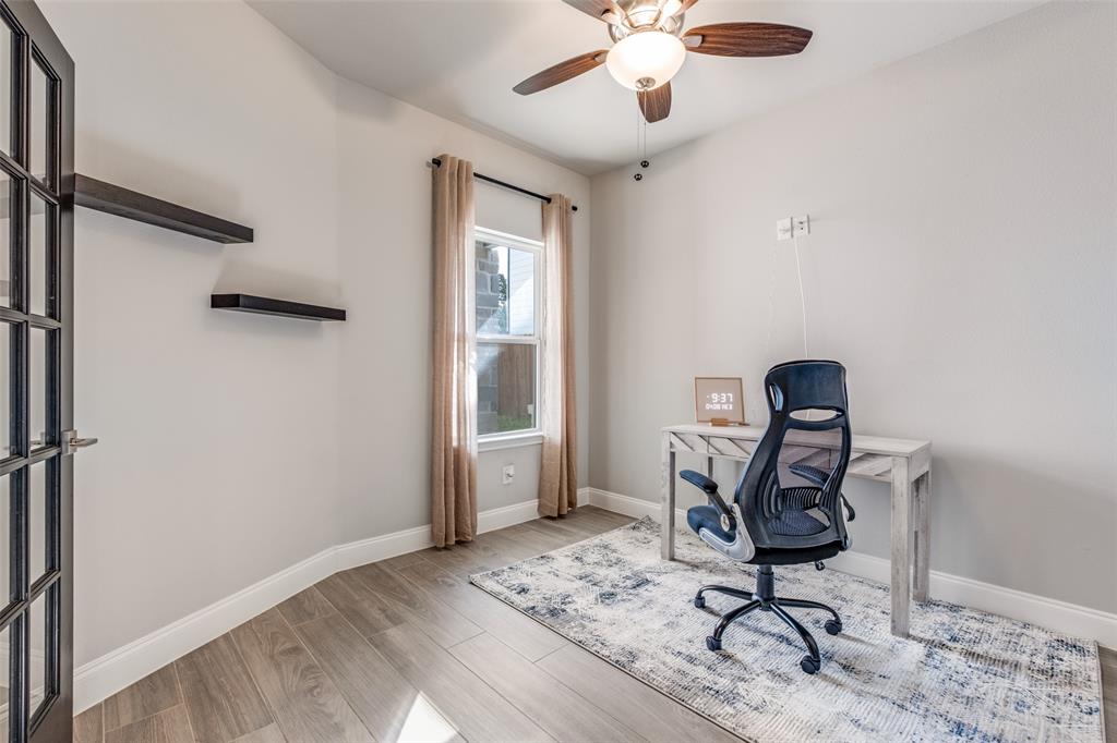 1415 Diceman Avenue Dallas, TX 75203 - Photo 3 of 20