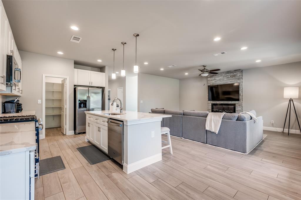 1415 Diceman Avenue Dallas, TX 75203 - Photo 7 of 20