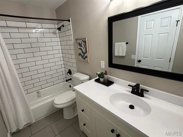 $300,000 | 3835 Greengrass Drive, Florissant, MO 63033